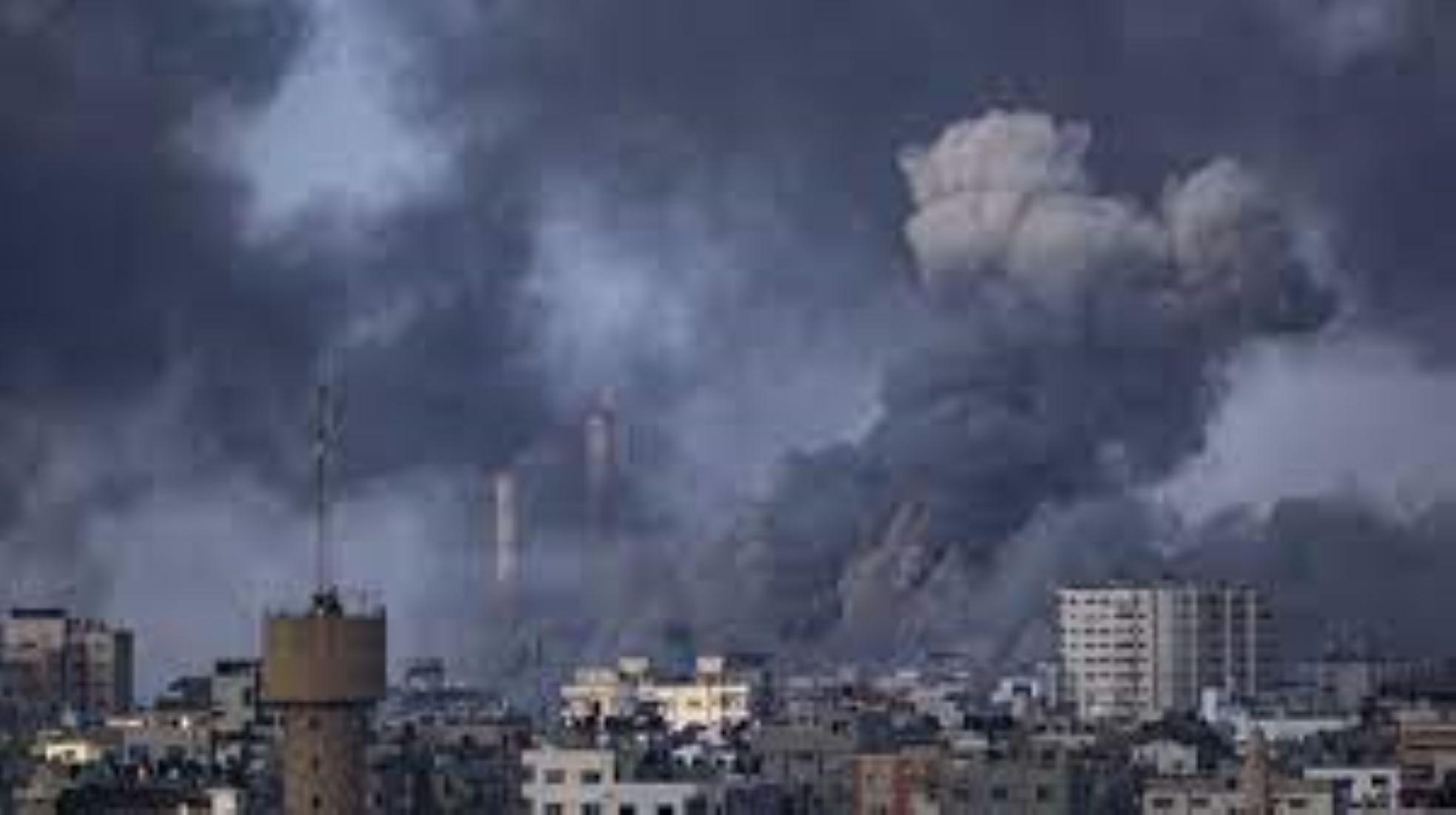 Israeli Airstrikes Hit Southern Gaza Cities