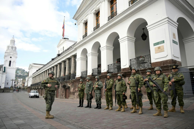 Ecuador ‘in state of war’ on third day of cartel terror campaign