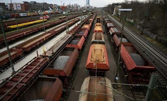 Fears over economy grow as German rail begins longest strike