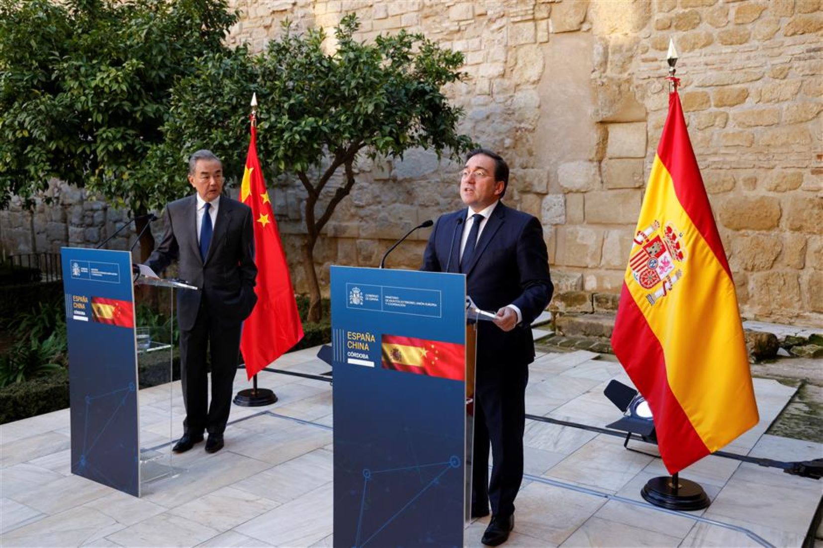 Chinese, Spanish FMs Reached Broad Consensus