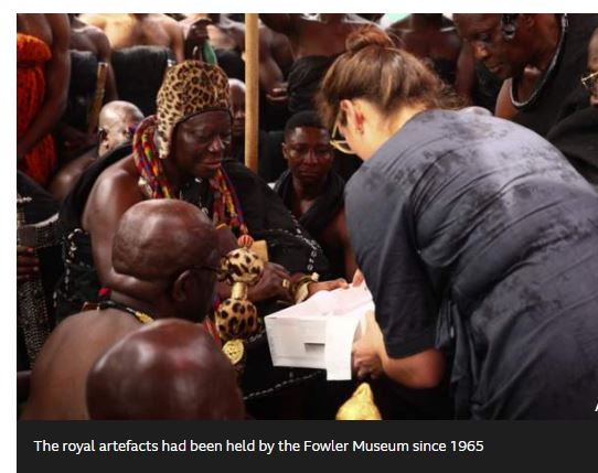 US museum hands looted artefacts back to Ghana