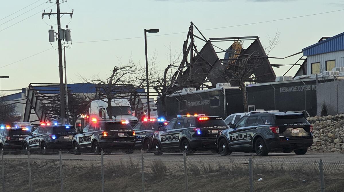 US: 3 people killed and 9 injured in hangar collapse  at Idaho airport