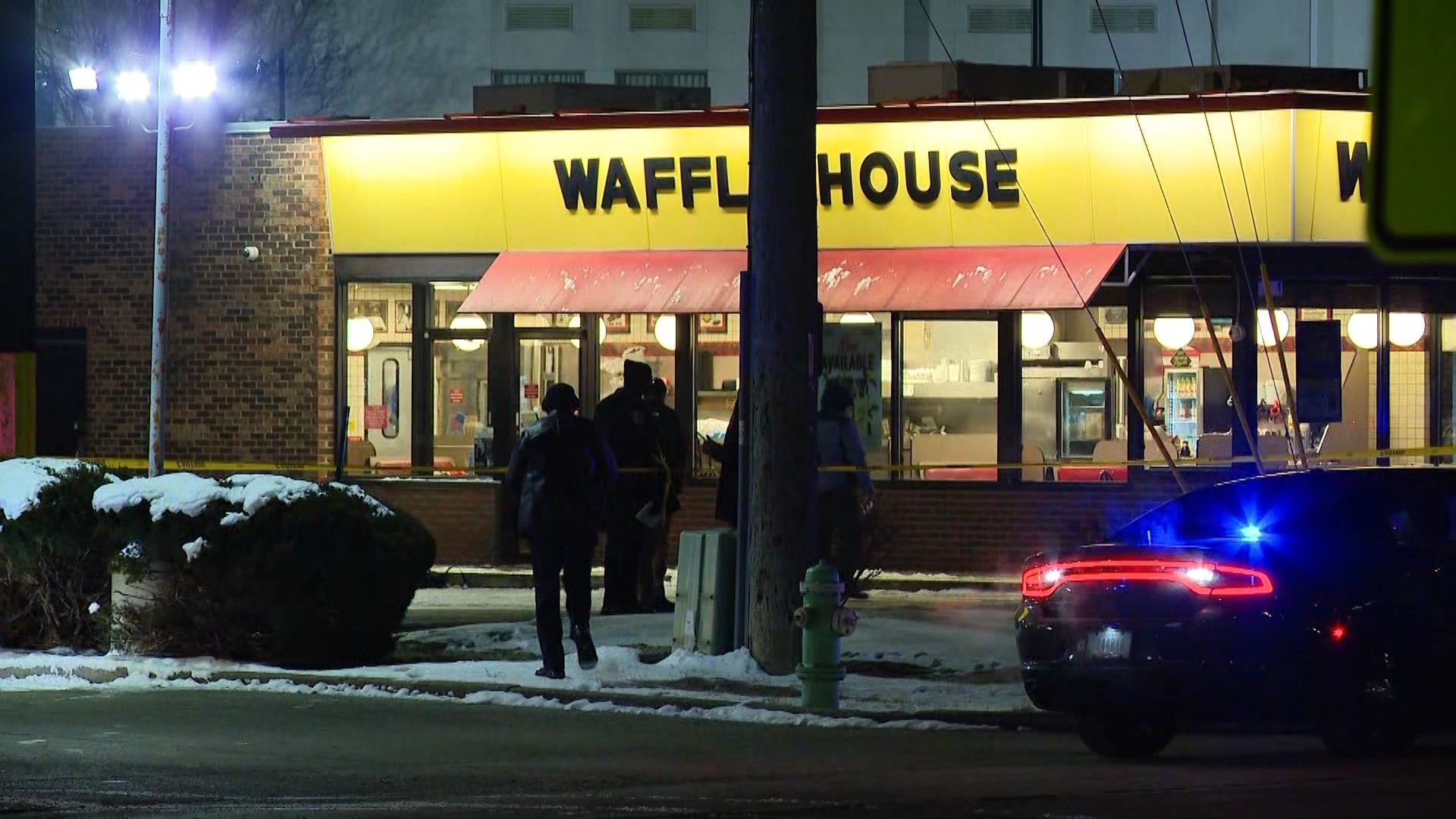 US gun violence: 1 killed, 5 wounded in shooting at west Indianapolis Waffle House restaurant