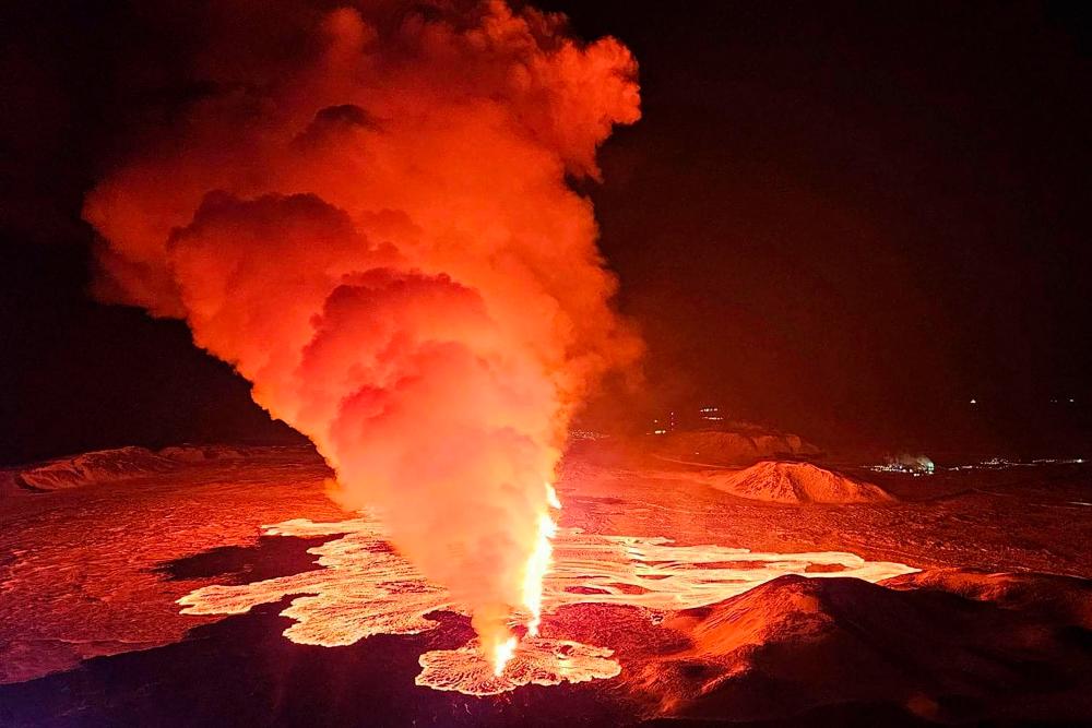 Icelanders race to repair damage after volcano damage