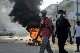 Senegal: Clashes outside parliament ahead of election delay debate