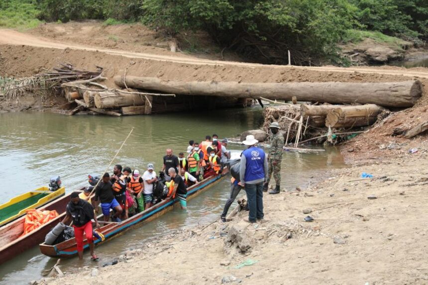 4 dead, 7 missing after boat carrying migrants overturns off Panama coast