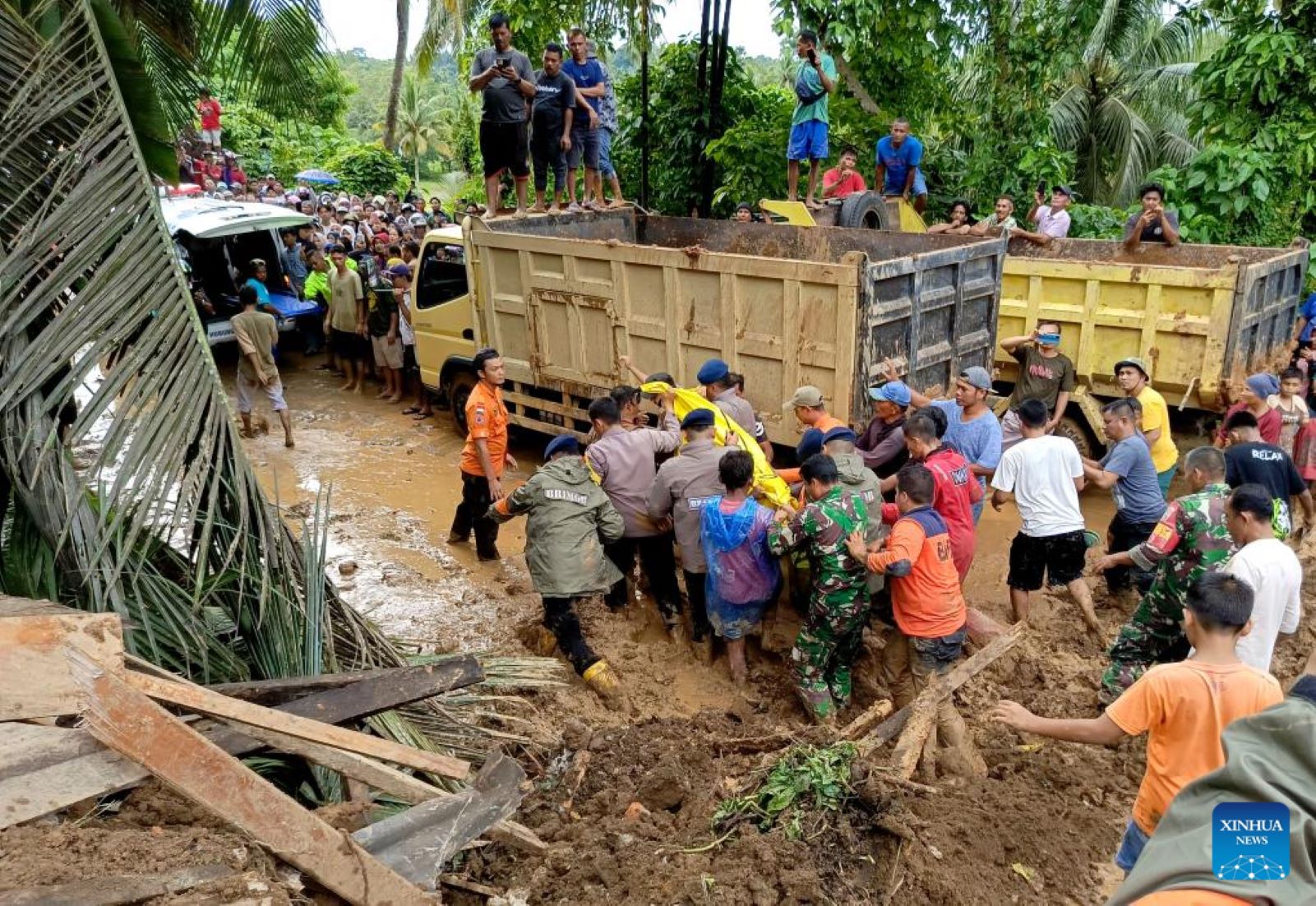 10 Killed, 10 Missing In Floods, Landslides In Western Indonesia