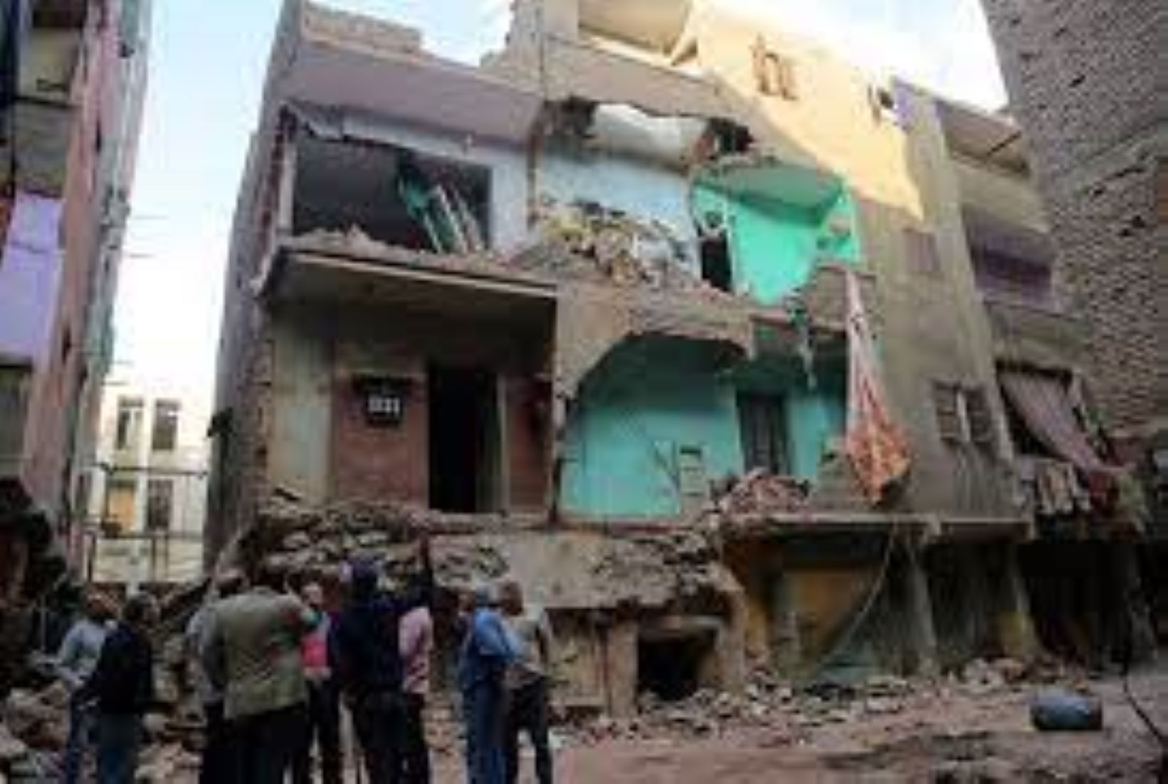 Building Collapse In N. Egypt Killed Four