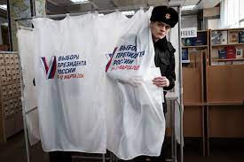 Russia presidential elections: 13 arrested for vandalising polling stations on first day of voting