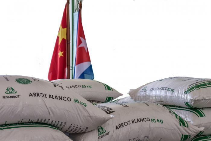 Cuba receives Chinese rice donation