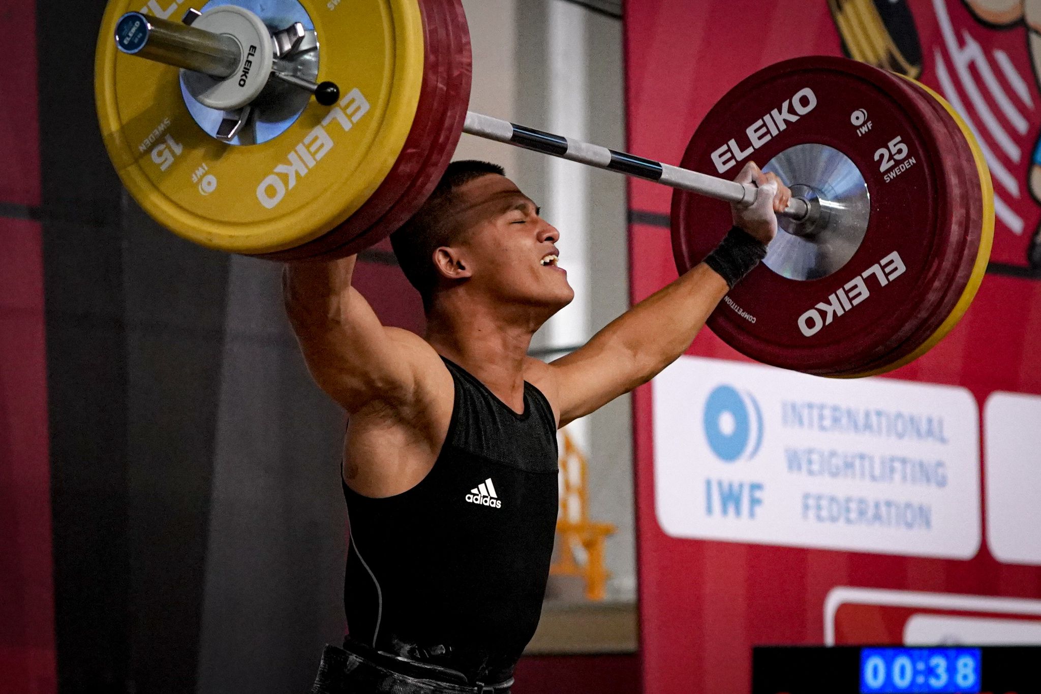 Indonesia’s Juniansyah Crowned At IWF World Cup With New World Record