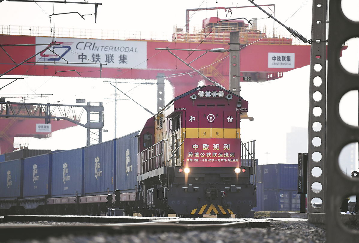 China-Europe freight train trips surpass 90,000