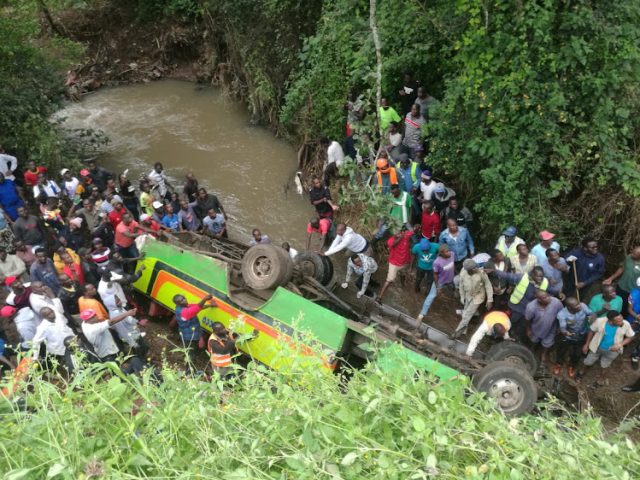 Kenya: Nine dead after matatu plunges into Mbagathi River