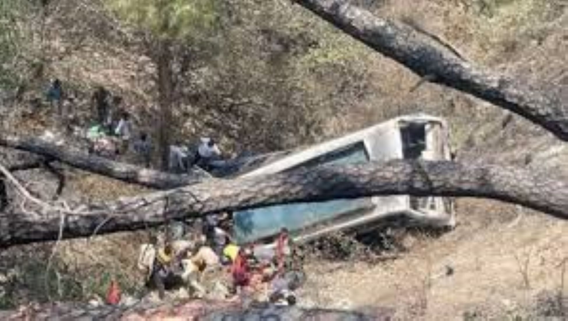 21 Killed, 40 Injured As Bus Fell Into Gorge In Indian-Controlled Kashmir