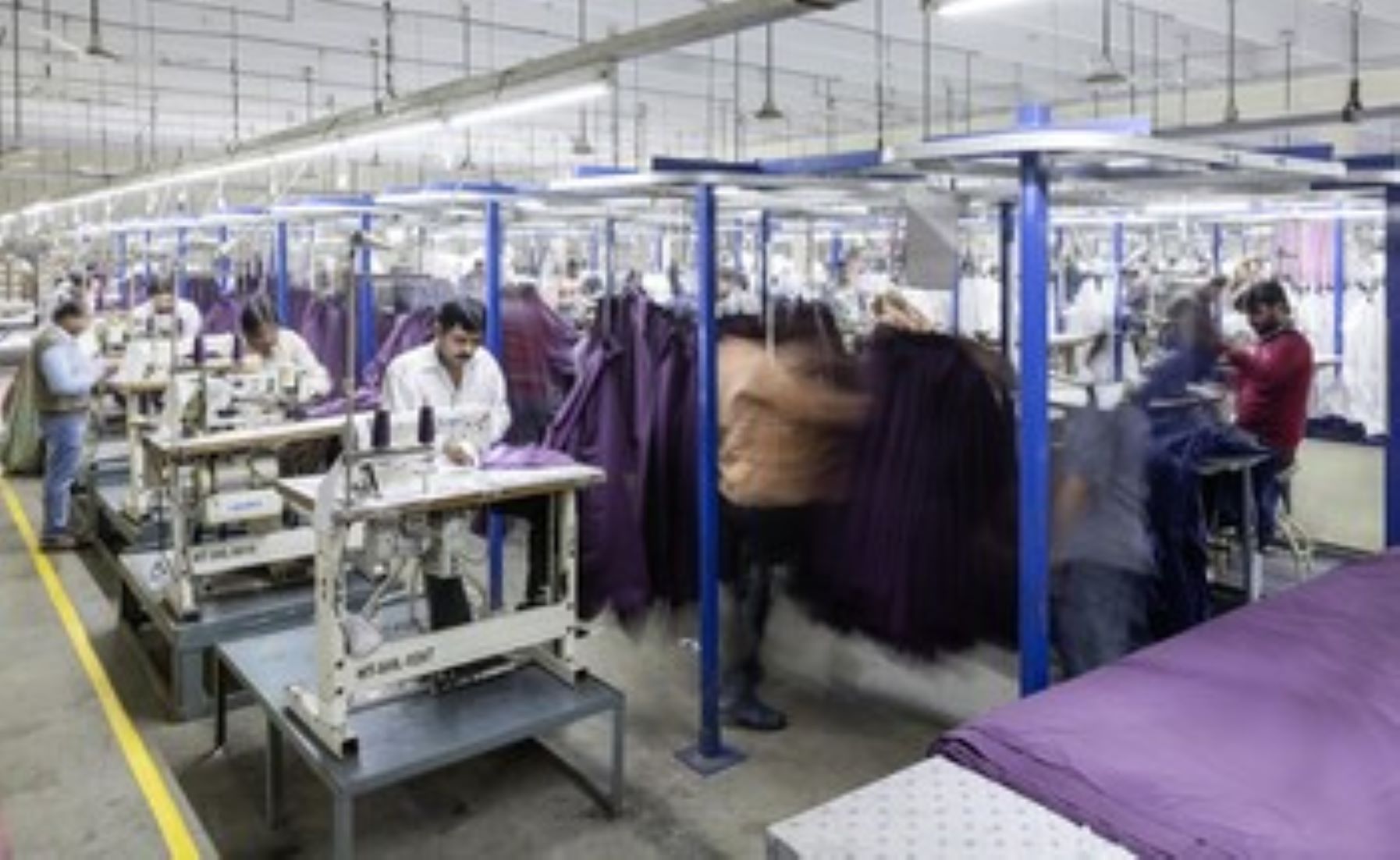 Experts Call For Renewable Energy Transition In Pakistan’s Textile Industry