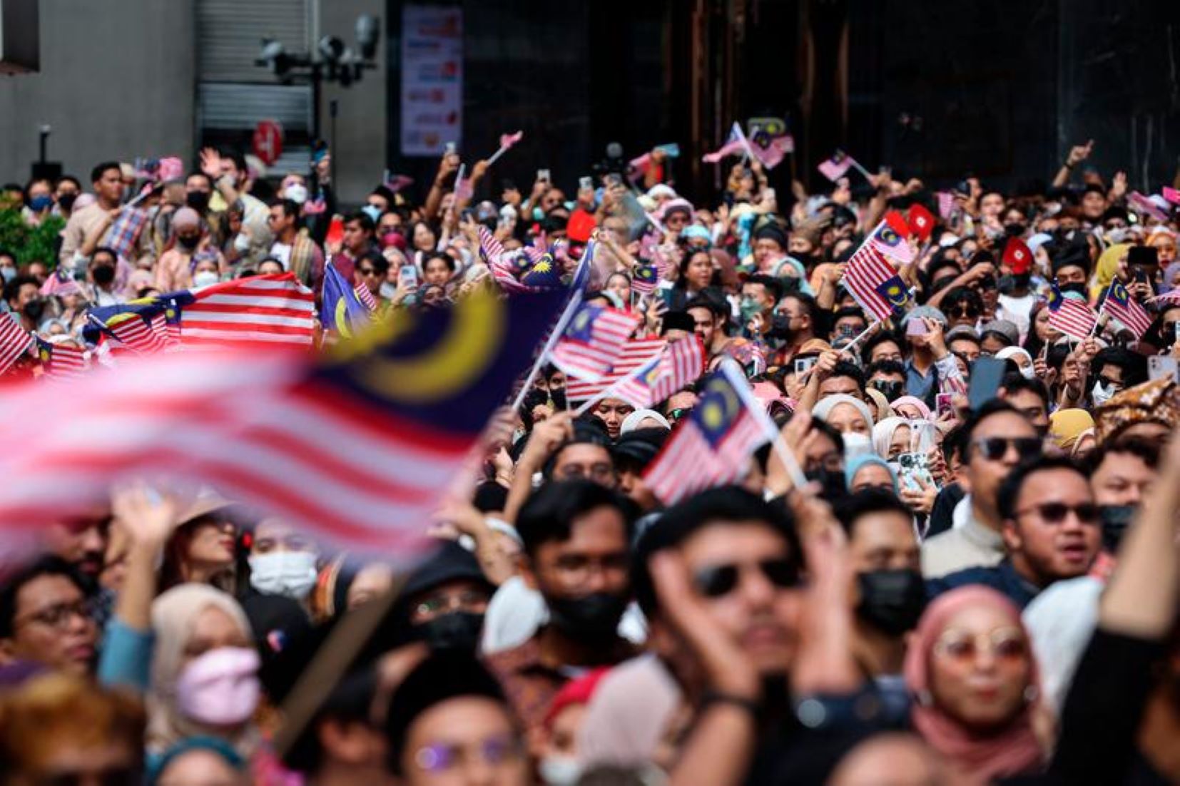 Malaysia’s Population Up 2.3 Percent On Year To 34 Million In First Quarter