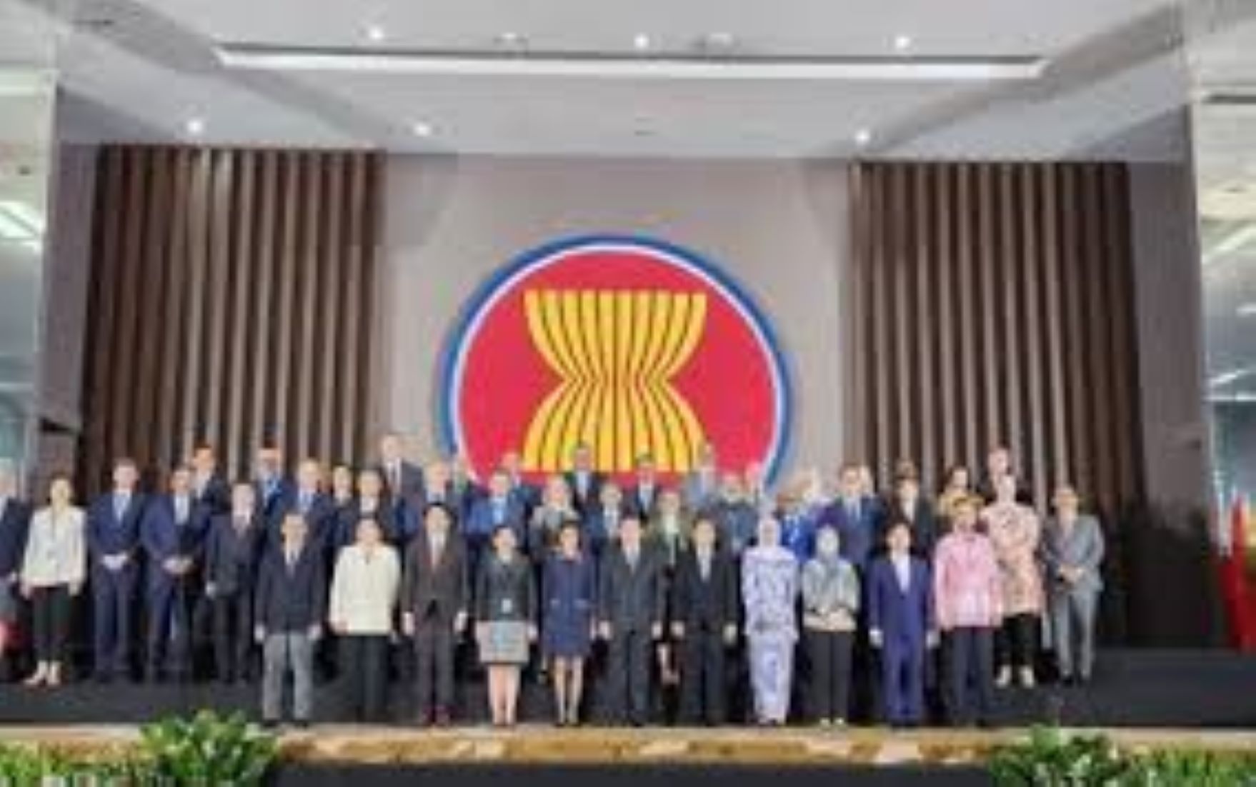 ASEAN Vow To Strengthen Cooperation To Tackle Transnational Crime