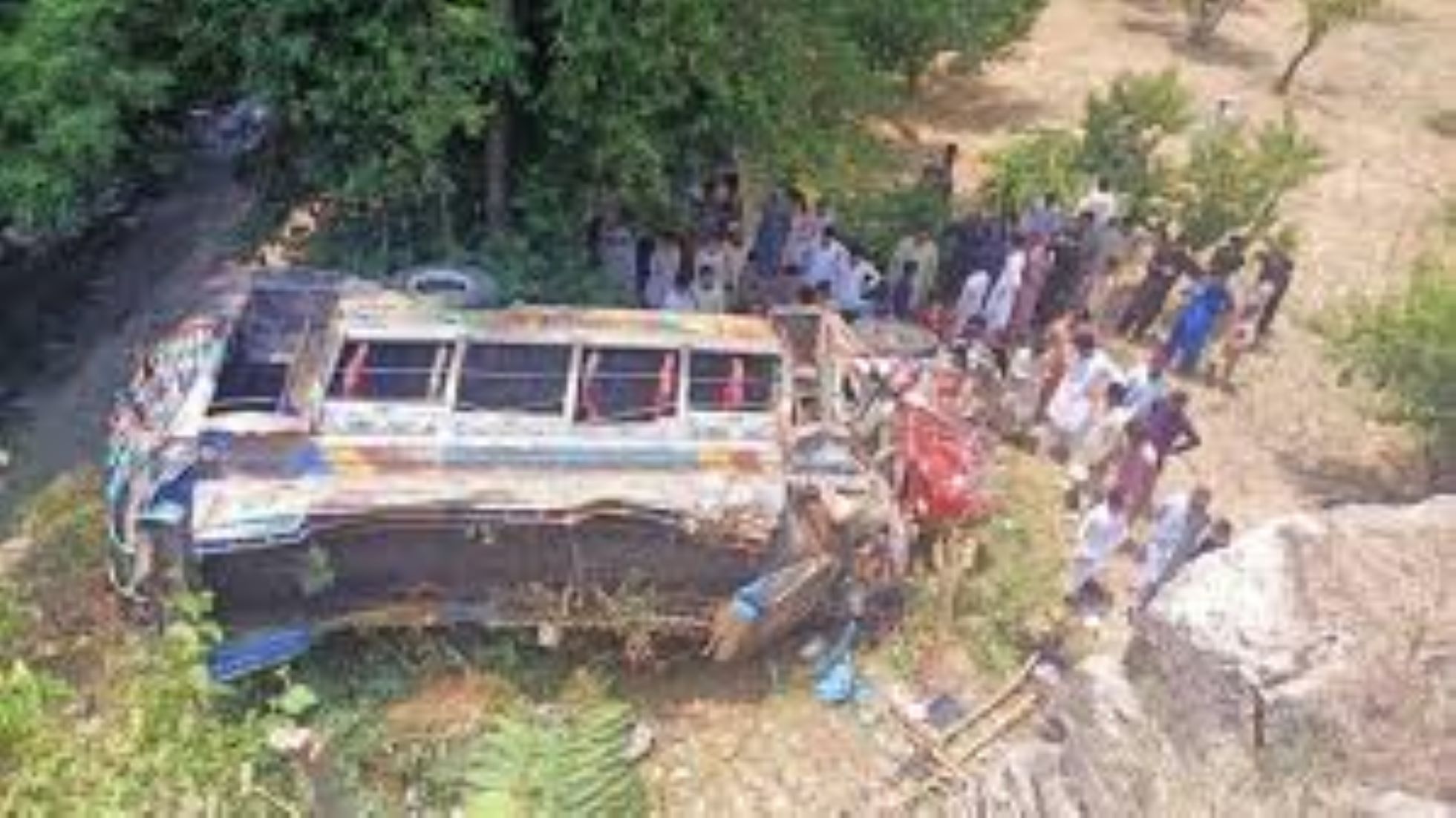 One Killed, 41 Injured After Bus Plunged Into Ditch In NW Pakistan