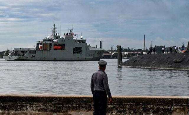 Canadian Navy ship join US, Russian subs in Cuba