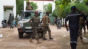 Mali: Junta opponents arrested after calling for return of civilian rule