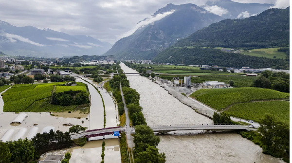 At least 4 dead, 1 missing after flooding in southern Switzerland
