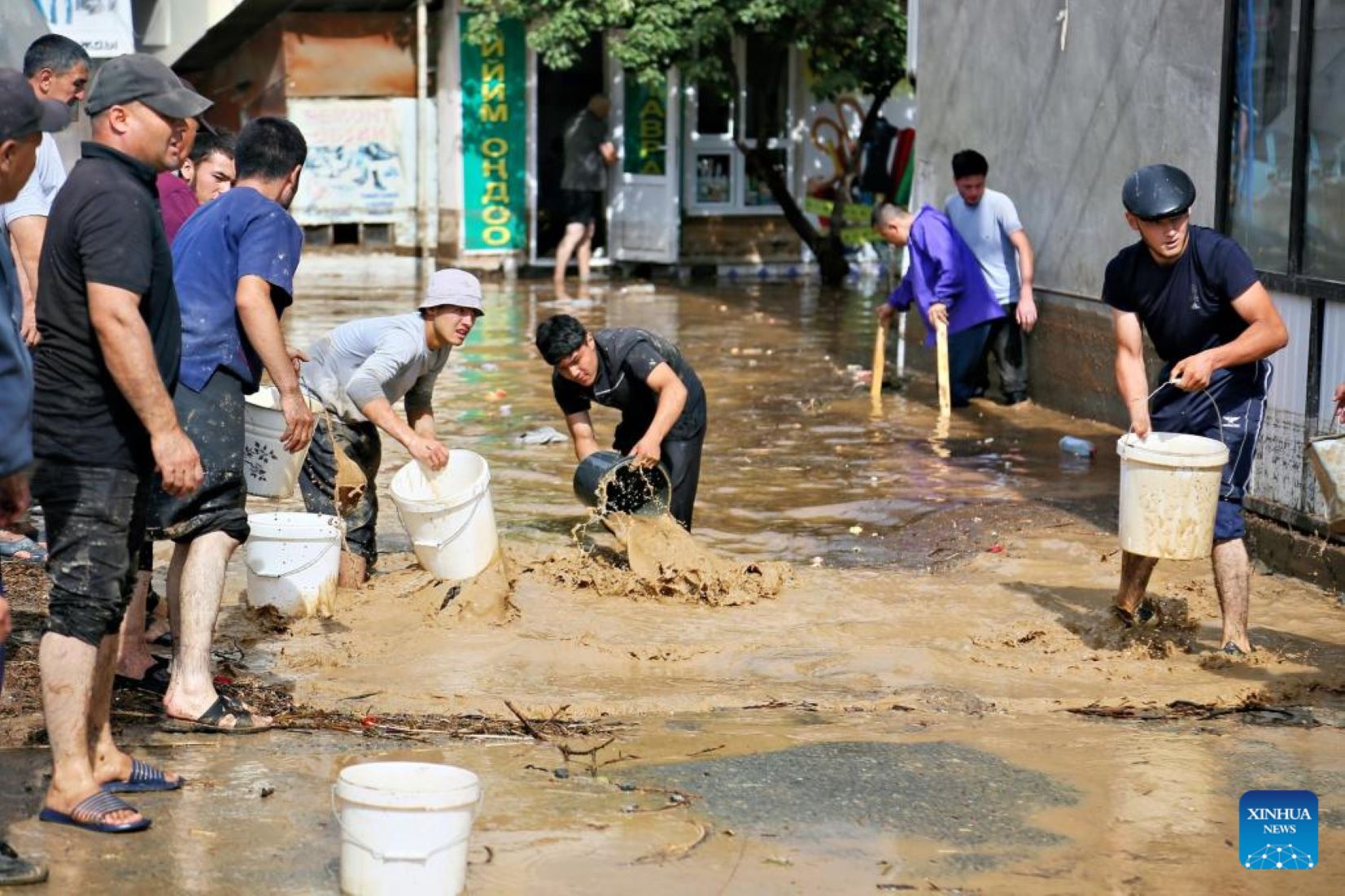 Two Dead, Three Missing After Mud-Flows In Southern Kyrgyzstan