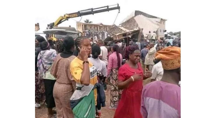 Nigeria school collapse kills several students, traps others