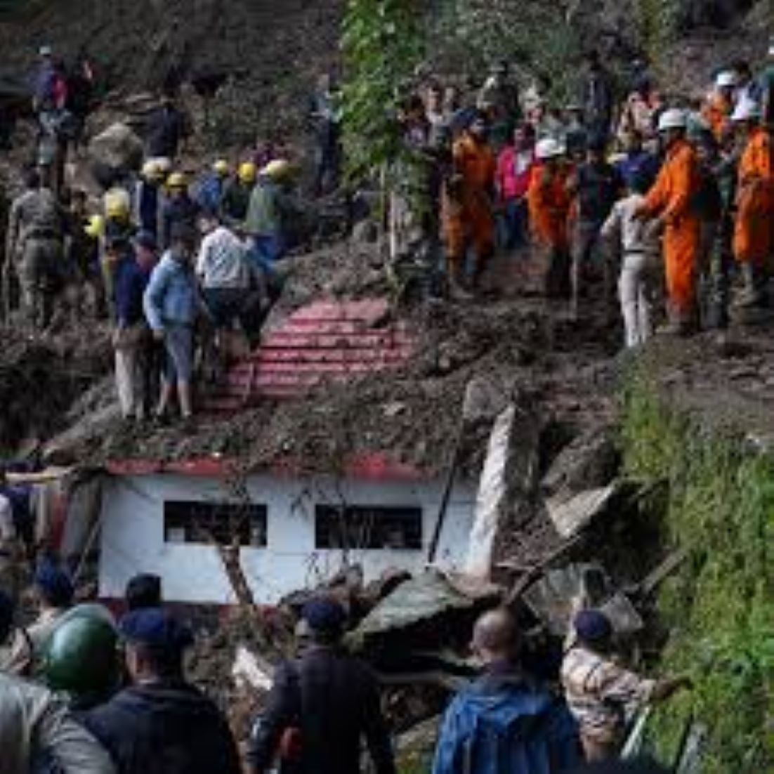 Four Dead, Several Trapped After Landslide In South India