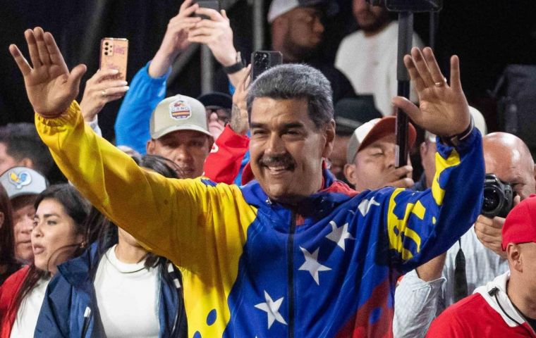 Venezuela presidential election: Maduro celebrates victory from Miraflores Palace