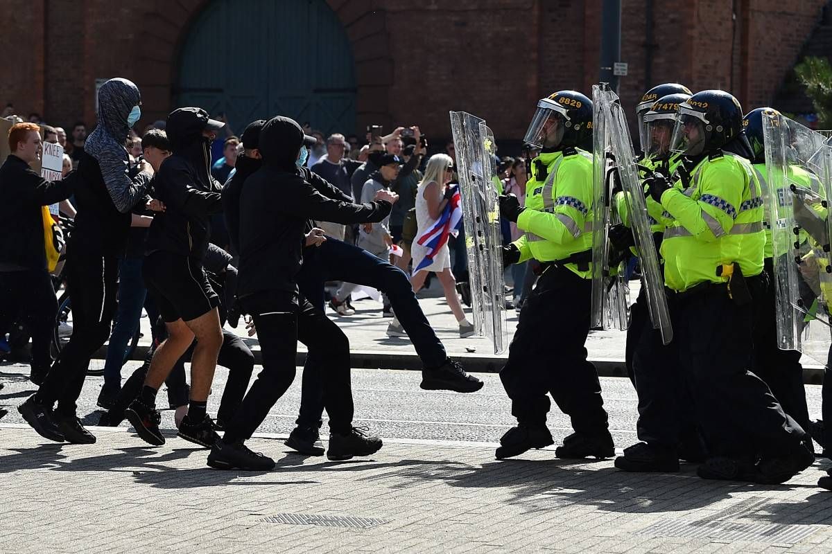 UK: PM Starmer vows far-right rioters will ‘regret’ worst disorder in years