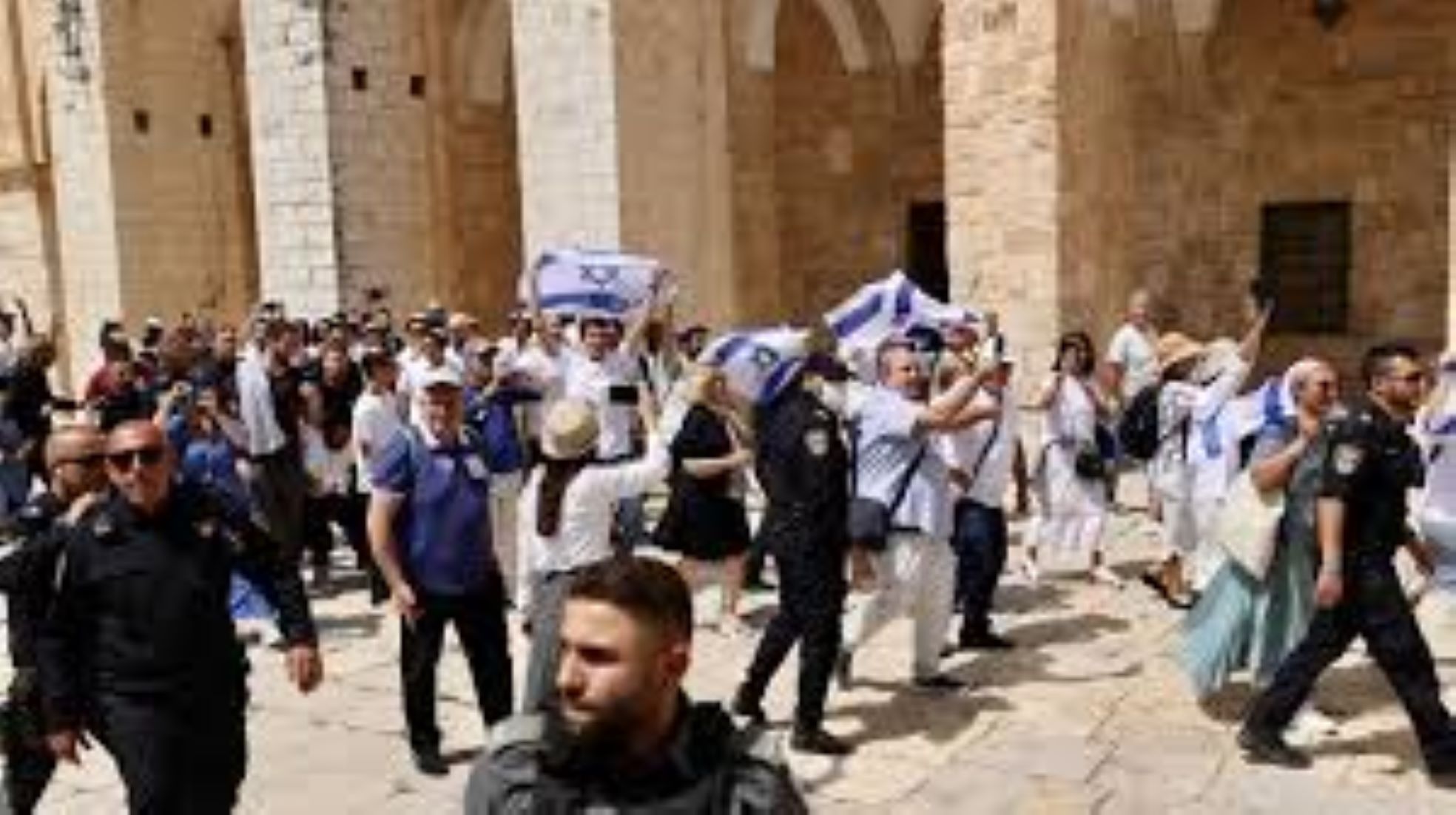 Far-Right Zionist Minister Makes Provocative Visit To Al-Aqsa Mosque Compound