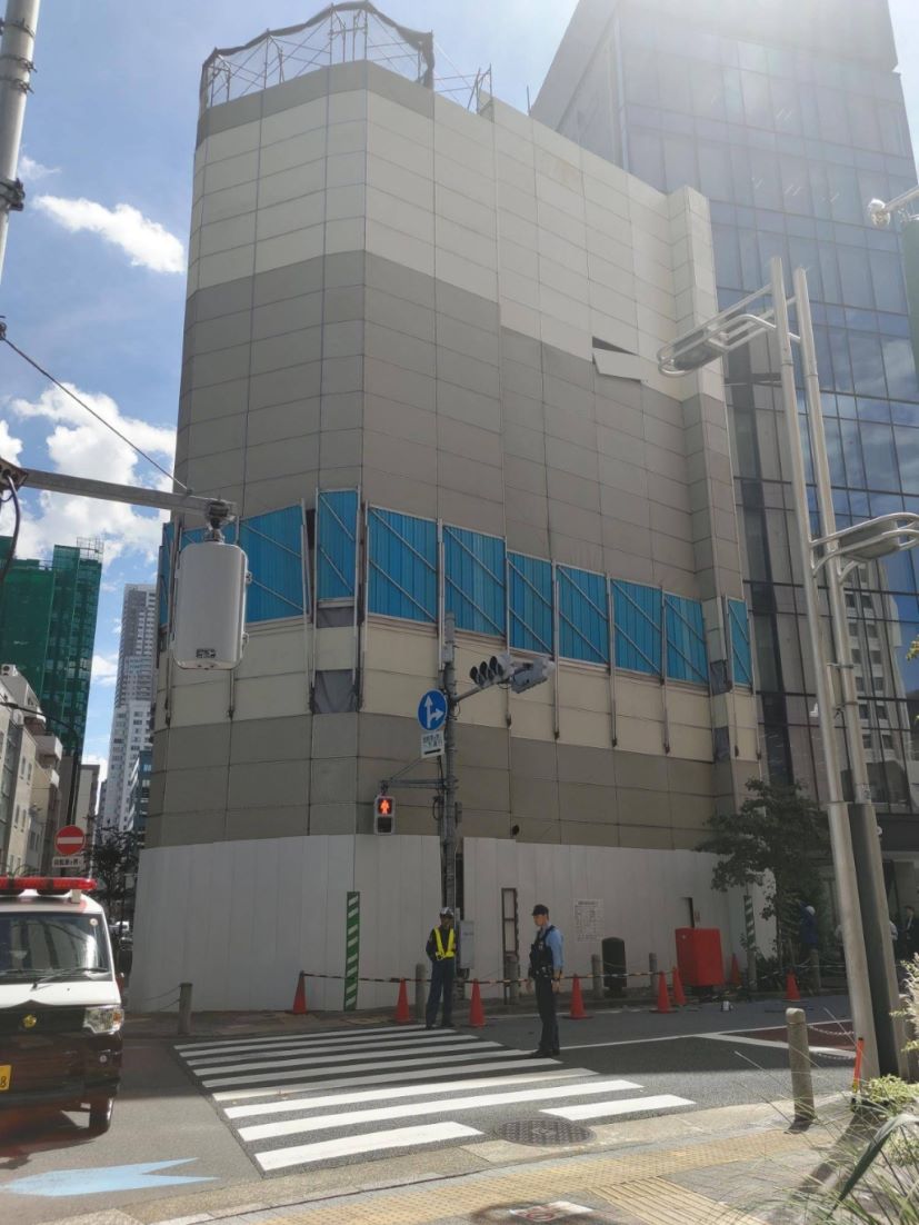 Man Killed After Being Hit By Falling Concrete In Tokyo