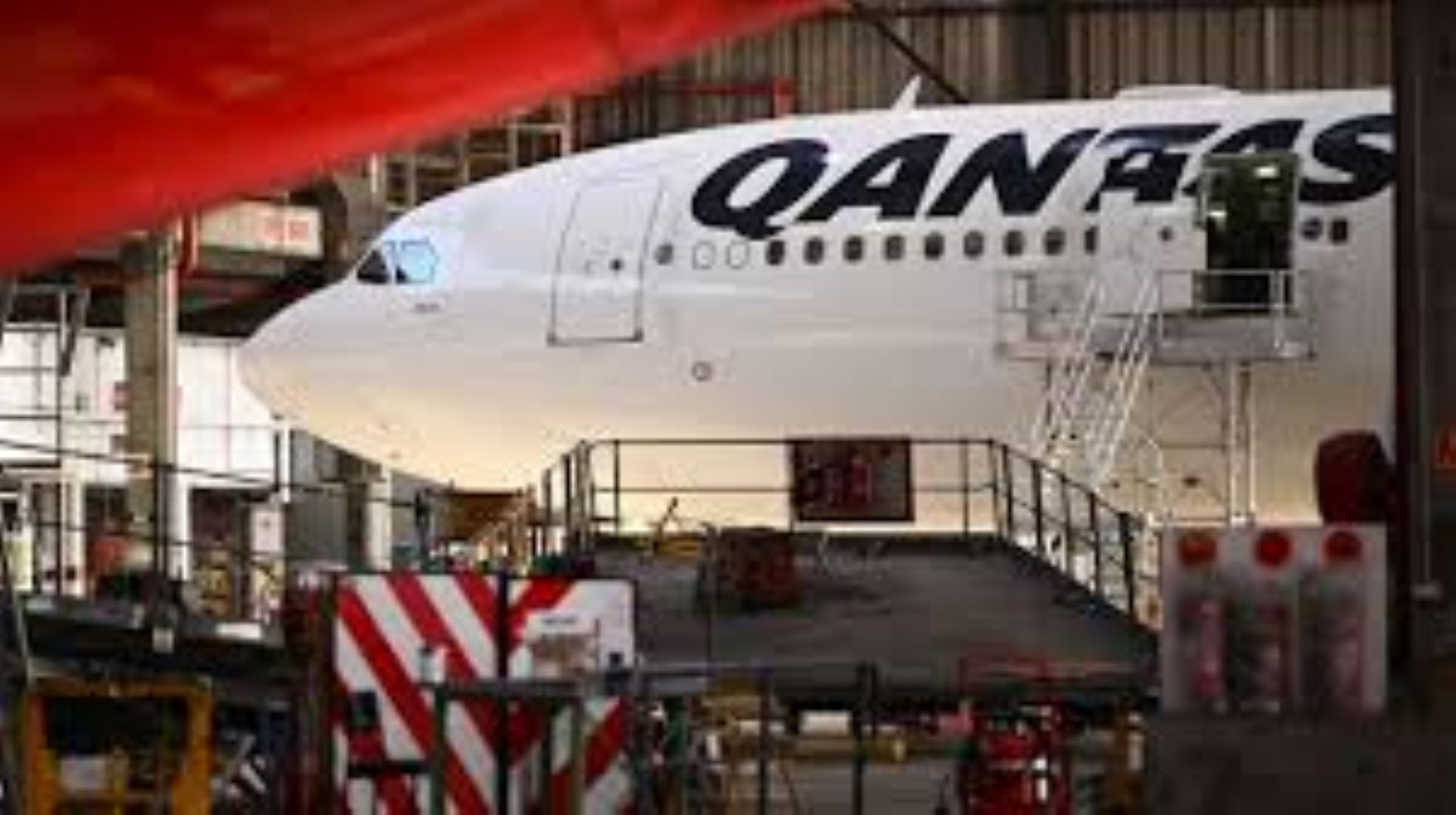 Australia’s Qantas Engineers Start Strikes Amid Pay Dispute