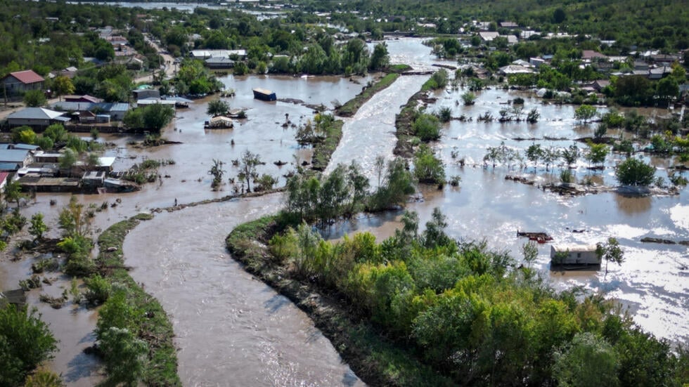 Death toll rises to 7 as storm lashes central, eastern Europe