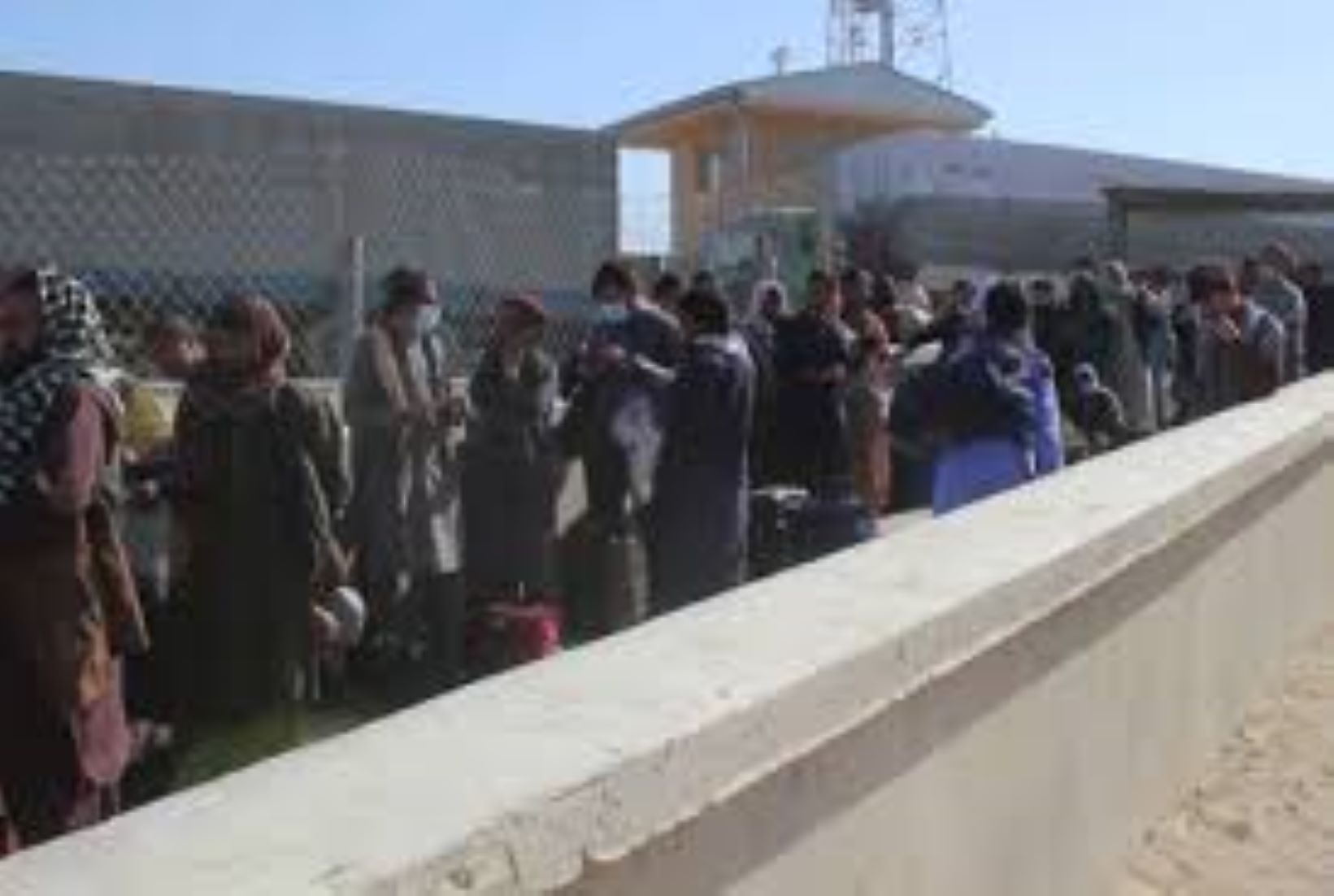 Over 30,000 Afghan Refugees Returned Home In One Week