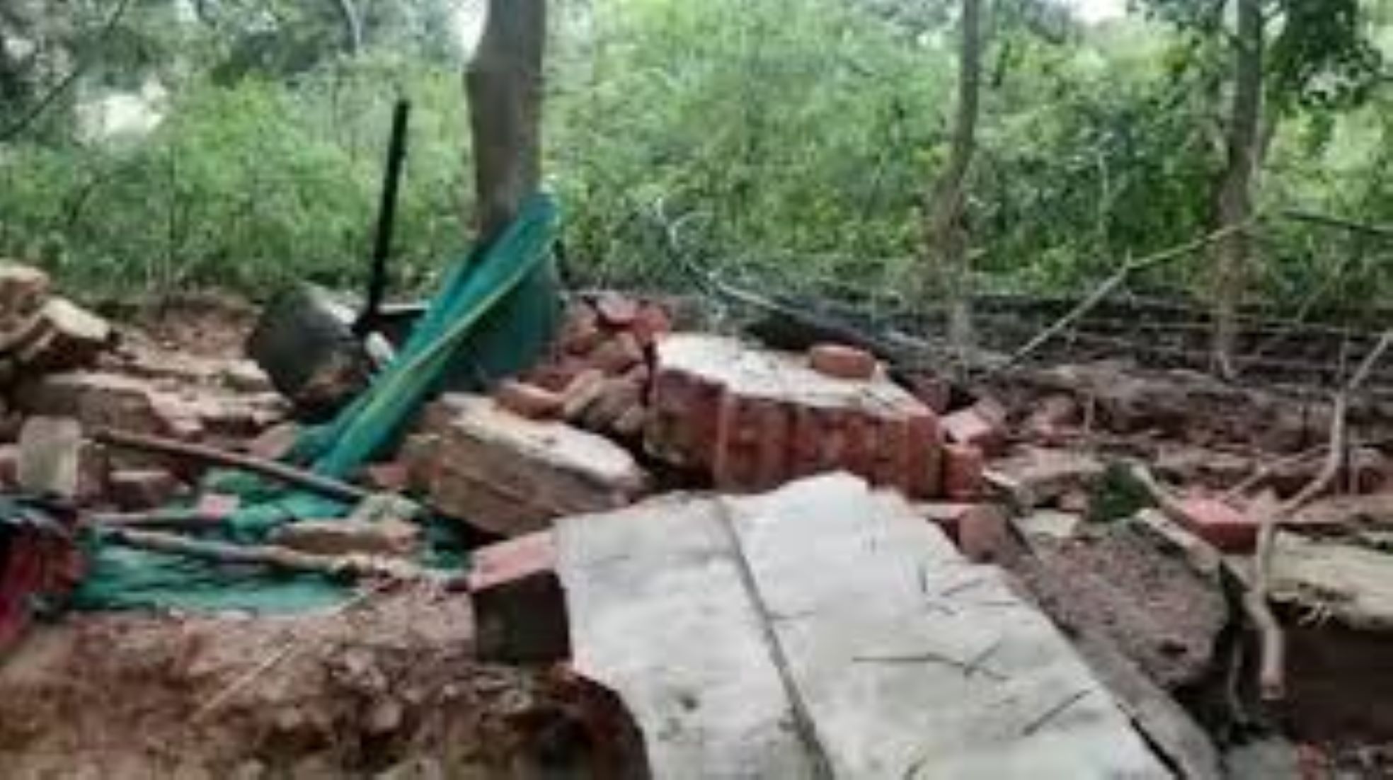 Seven Killed In Wall Collapse Following Heavy Rains In Madhya Pradesh