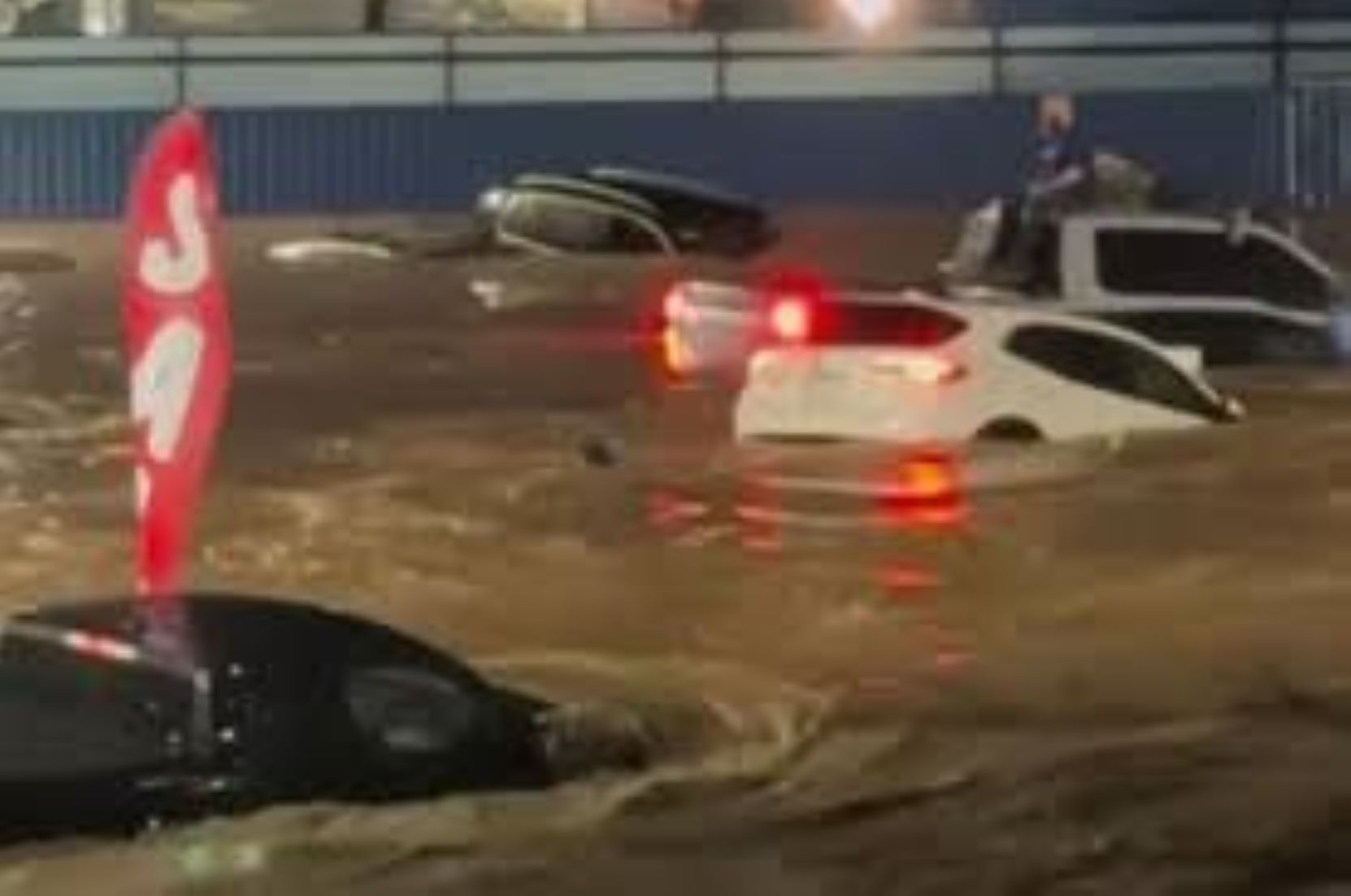 Two Killed, 38 Injured In Flash Flood In New Mexico