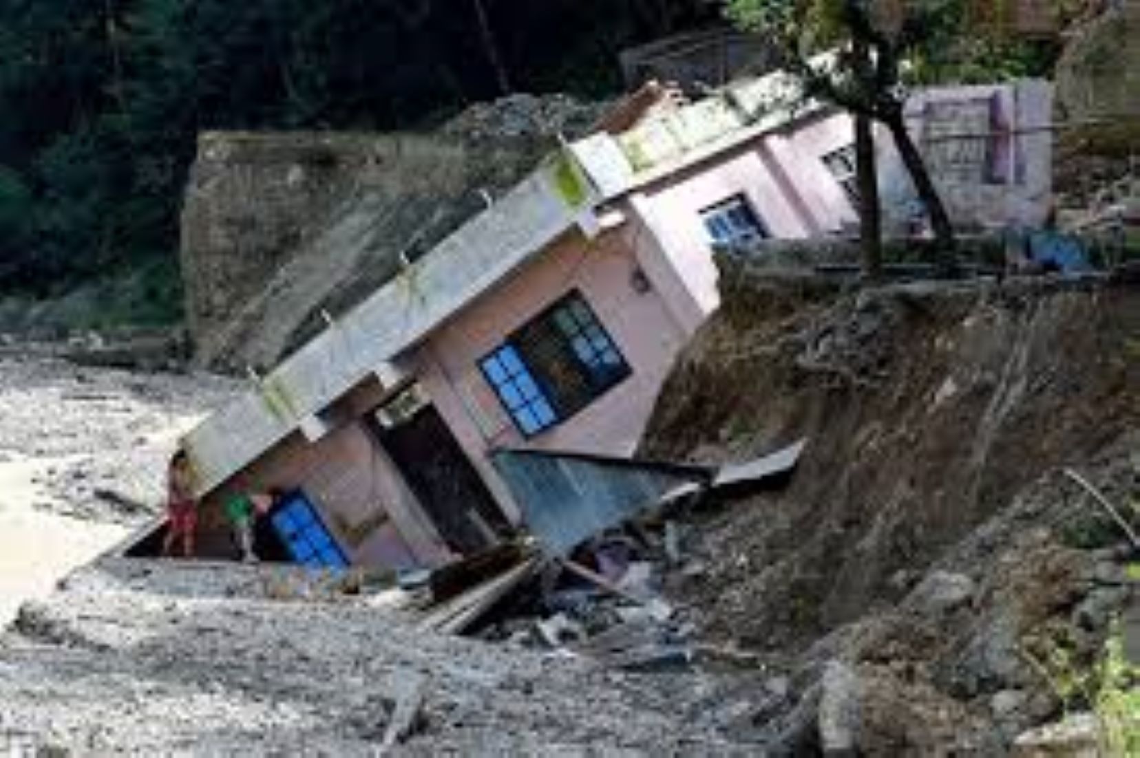 Death Toll Hits 224, Huge Losses  Estimated In Nepal Disasters