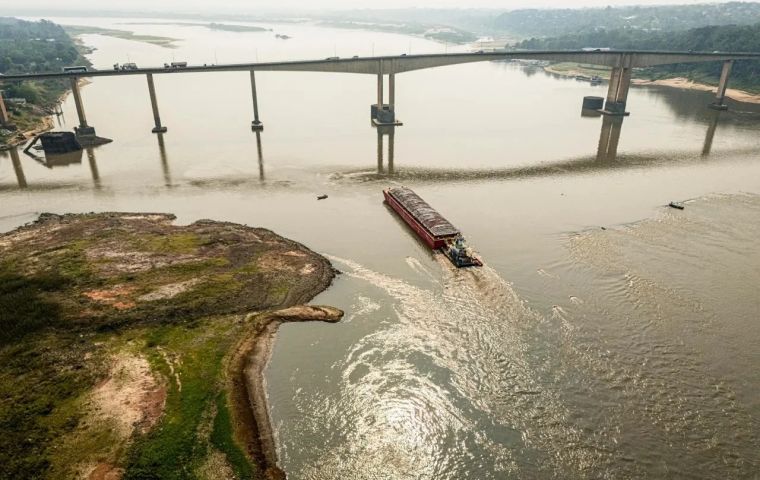 Drought: Paraguay River hits all-time lows in Brazil