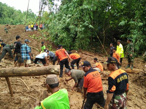 Four Killed In Landslide In Central Indonesia