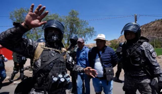 Bolivia: Supporters of former Pres Morales detain 200 soldiers – government