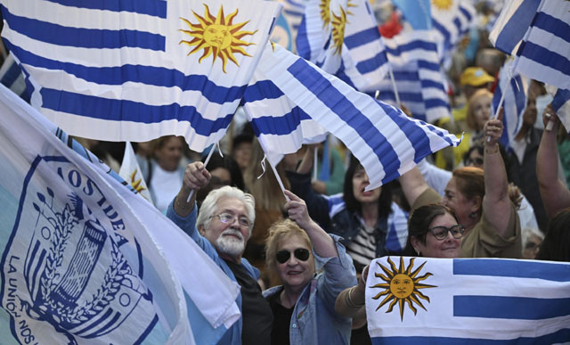 Uruguayans head to polls with left hoping for comeback