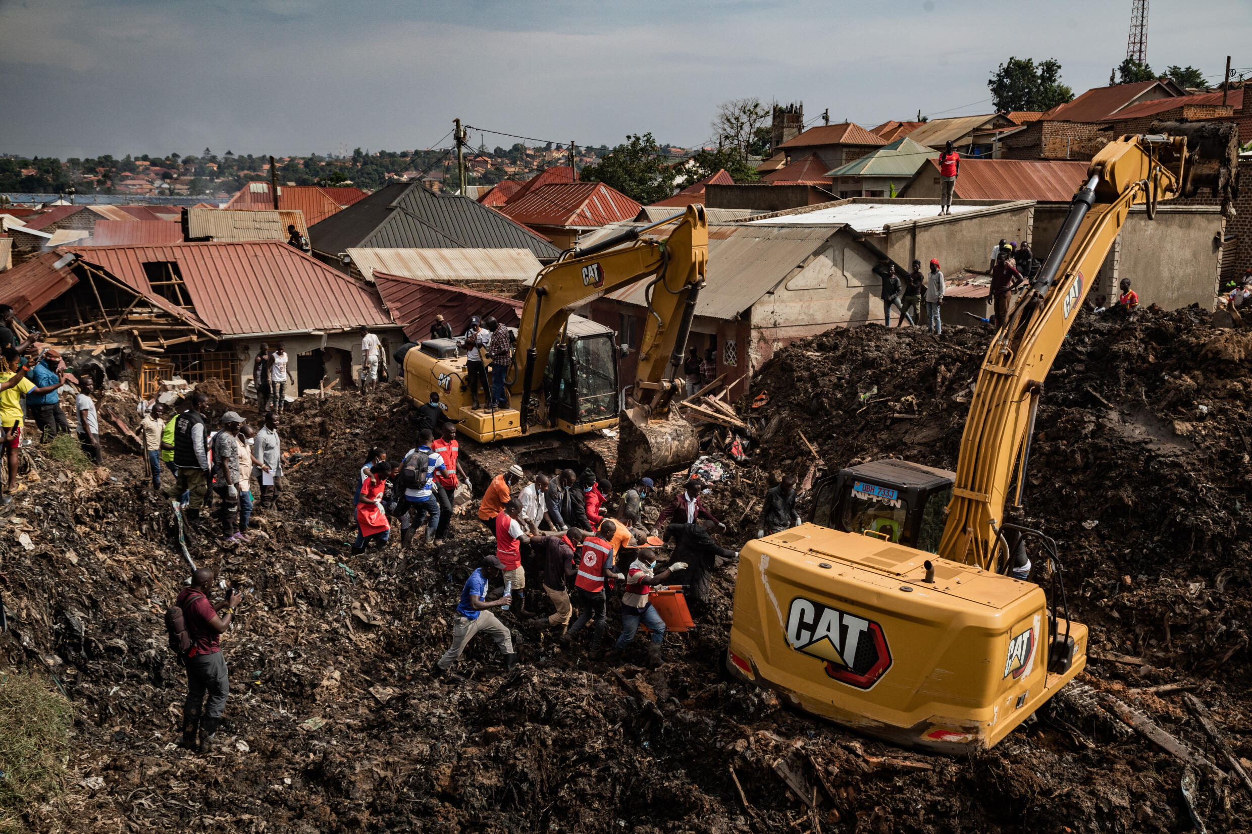 Uganda: At least 30 feared dead after landslides struck Masugu village