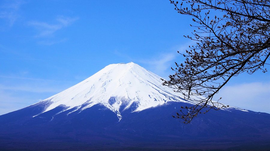 Mt. Fuji Observes Season’s First Snowcap, Latest Ever In 130 Years