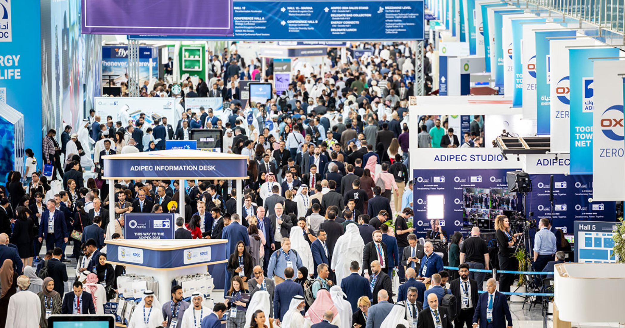 Int’l Petroleum Expo Opened In UAE, Focusing On AI, Sustainable Energy Transition