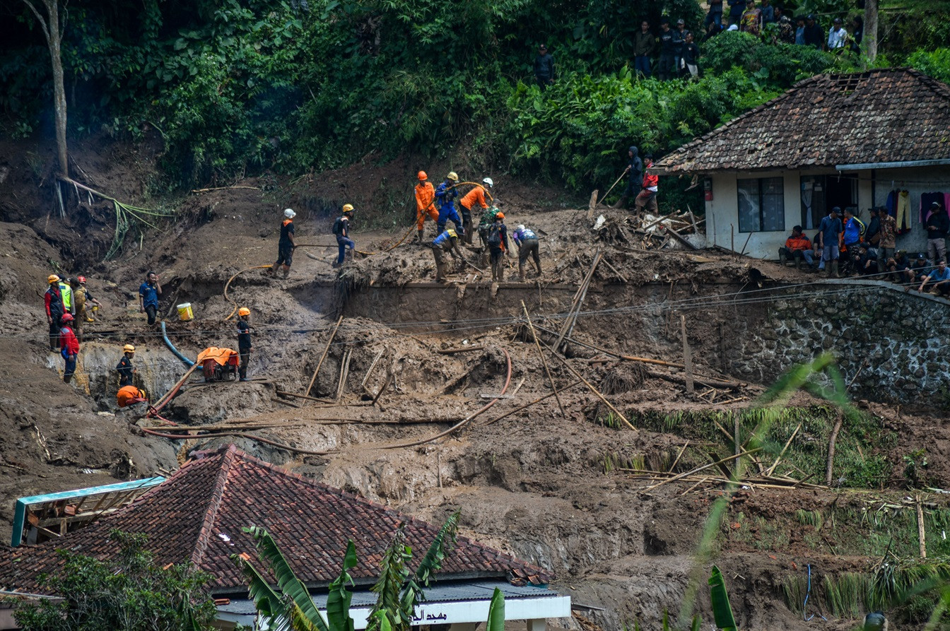 Two Died In Landslide As Extreme Weather Hit West Java