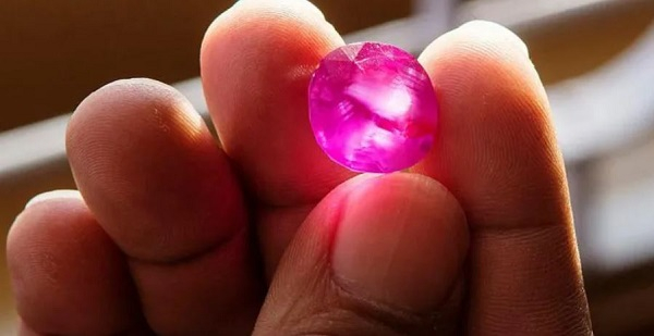 Malawi seeks billions of dollars from US firm over ruby sales