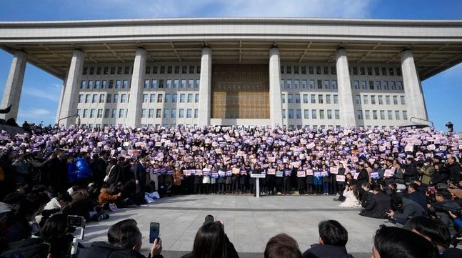 S. Korea’s Main Opposition Party To Keep Pursuing Yoon’s Impeachment Motion