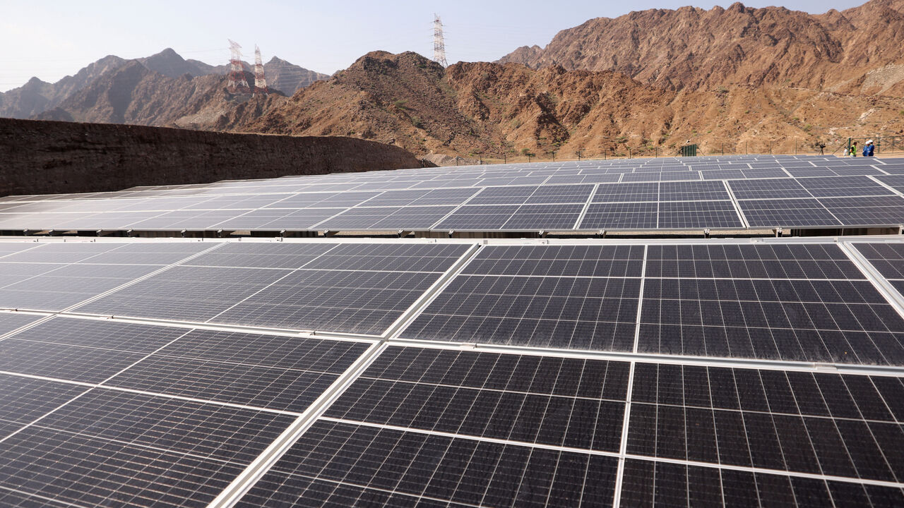 UAE Firm To Build 850-Mln-USD Solar Power Project In Upper Egypt