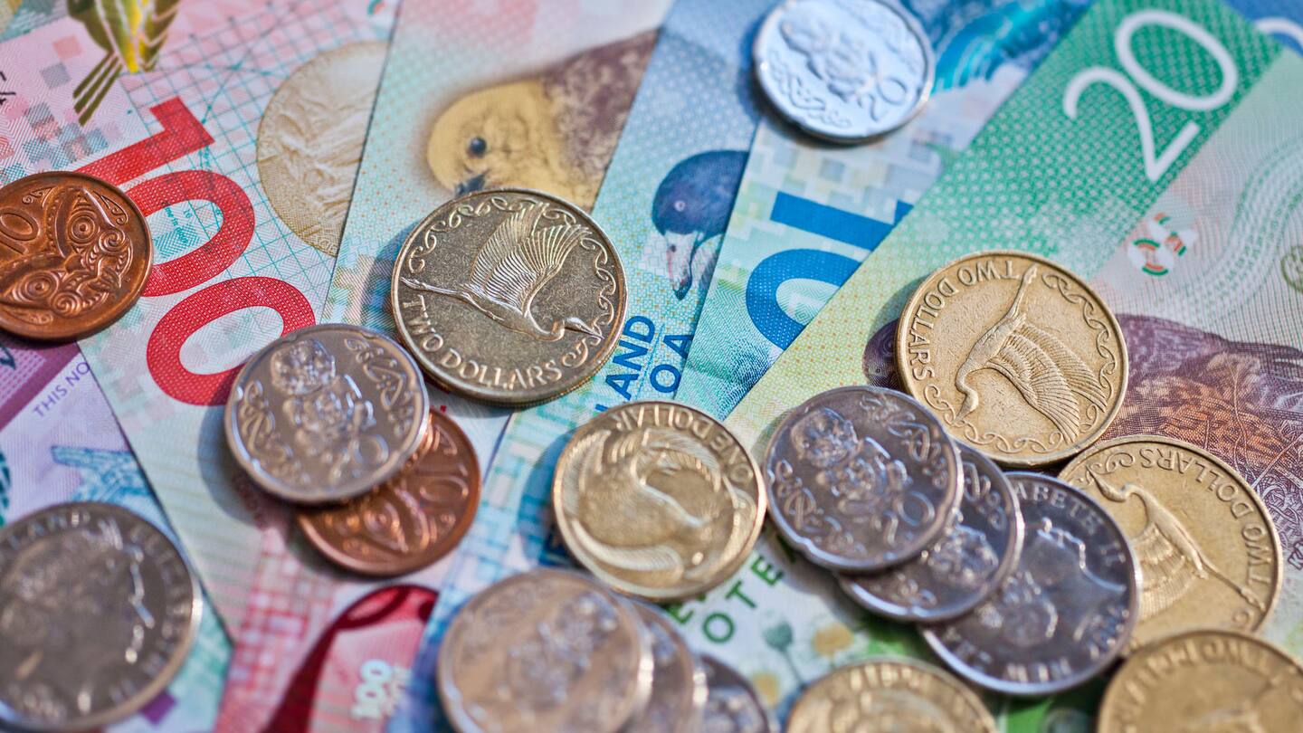 New Zealand’s Minimum Wage To Increase By 1.5 Percent